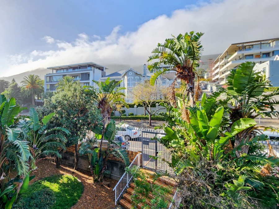 To Let 2 Bedroom Property for Rent in Sea Point Western Cape